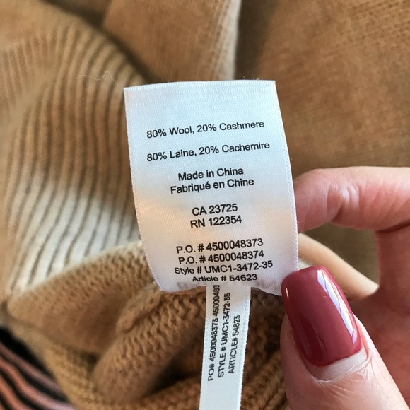 Aritzia Babaton Cashmere Sweater - Picture 4 of 4